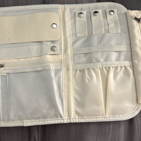 Findcozy Soft Travel Jewelry Foldover Clutch - Picture 6 of 9